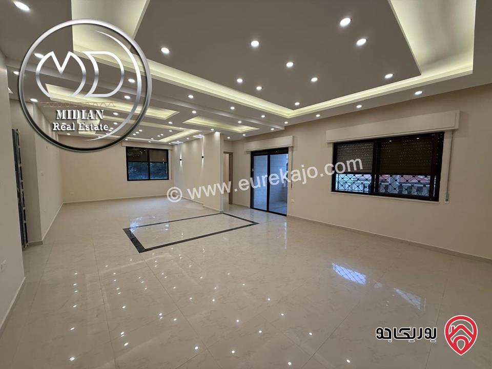 شقة فارغة للايجار في عمان - ضاحية الامير راشد مساحة 300م 4 نوم طابق اول تشطيبات و ديكورات فاخرة