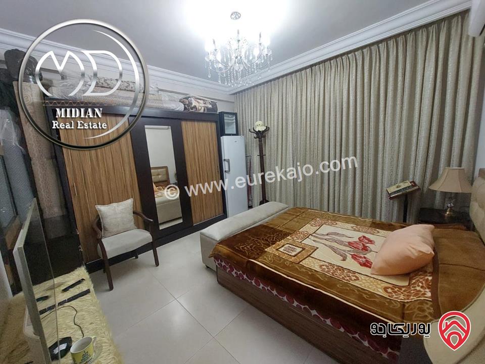 شقة ارضية للبيع في عمان - حي الصحابة مساحة 205م مع ترس و حديقة 70م تشطيبات ديكورات سوبر ديلوكس بسعر مميز