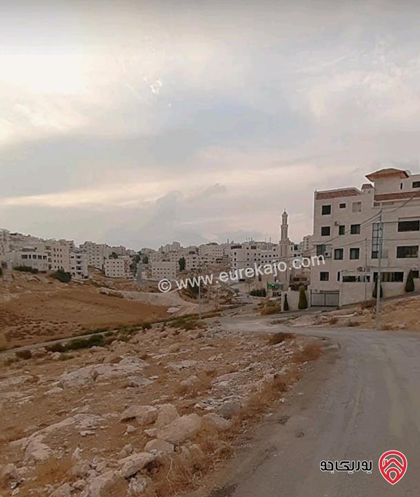 ارض مساحة 760م للبيع في عمان - الجبيهة حي المنصور قرب شارع الثلاثين سكن ب