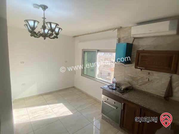 شقة فارغة مساحة 120م طابق أول للايجار في عمان - جبل الحسين  