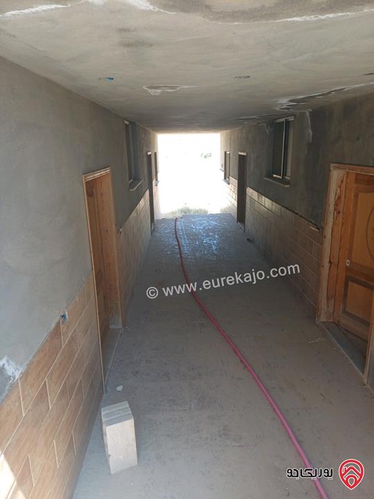 عمارة من طابق واحد اربع شقق للبيع في المفرق