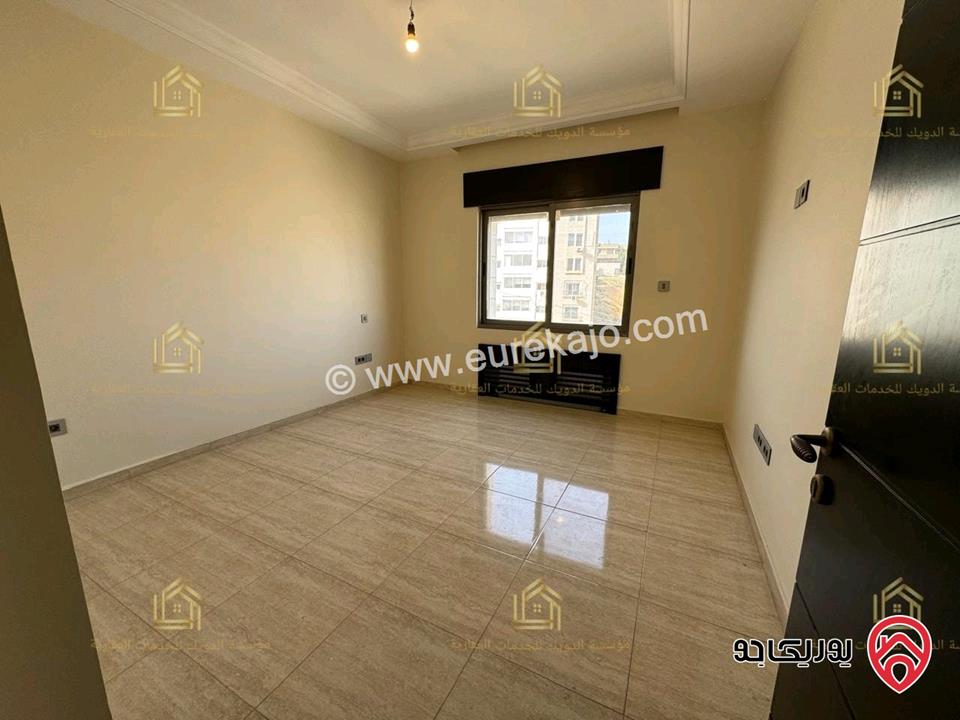 شقة فارغة طابق اول مساحة 243 م  للايجار في عمان - ضاحية النخيل 
