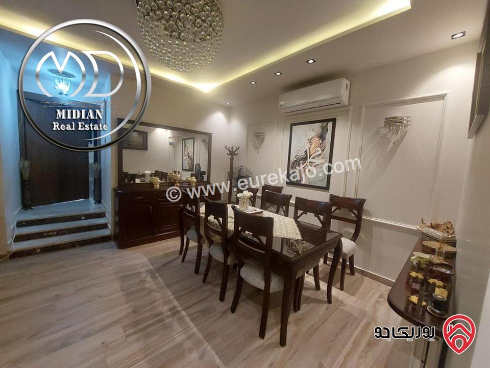 شقة ارضية للبيع في عمان - حي الصحابة مساحة 205م مع ترس و حديقة 70م تشطيبات ديكورات سوبر ديلوكس بسعر مميز