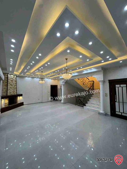 فيلا جديدة لم تسكن مساحة 700 متر للايجار في عمان - تلاع العلي 