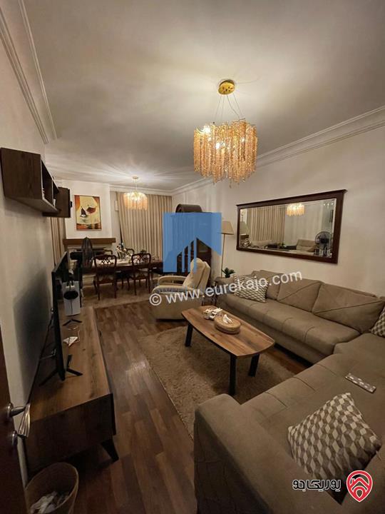 شقة مميزة للبيع في عمان - أم السماق مقابل روان كيك طابق ثالث مع روف دوبلكس 210م بسعر مغري