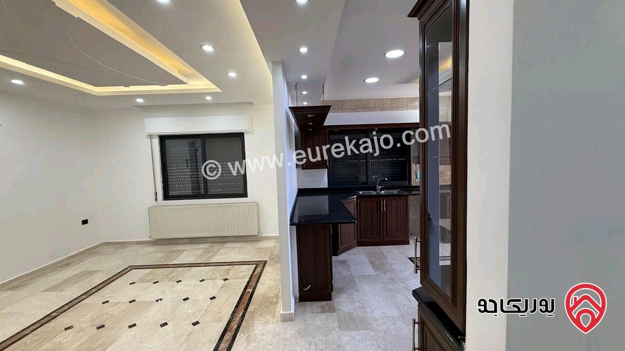 شقة طابق اول مساحة 183م للبيع في عمان - صويلح