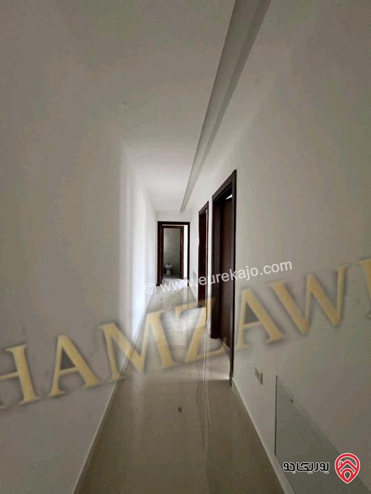 شقة فاخرة طابق رابع مساحة 130م للايجار في عمان - مرج الحمام