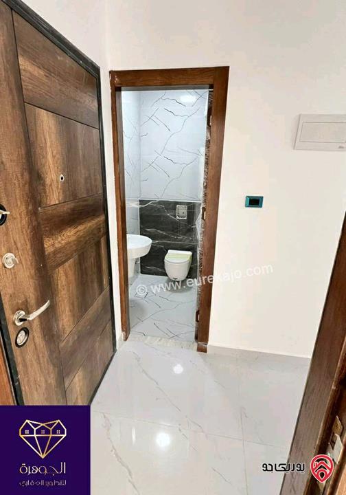 عرض خاص ع اخر شقة طابق ثالث 90م لم تسكن للبيع في عمان - الجاردنز 
