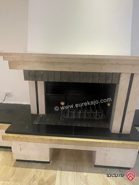 شقة شبه ارضية مساحة 168م داخلي و 100م خارجي للبيع في عمان - ضاحية الرشيد