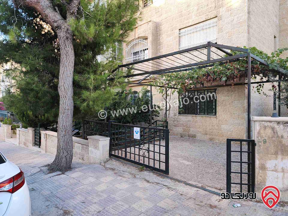 شقة أرضية مساحة 130م داخلي و 70م خارجي للبيع في عمان - ضاحية الرشيد