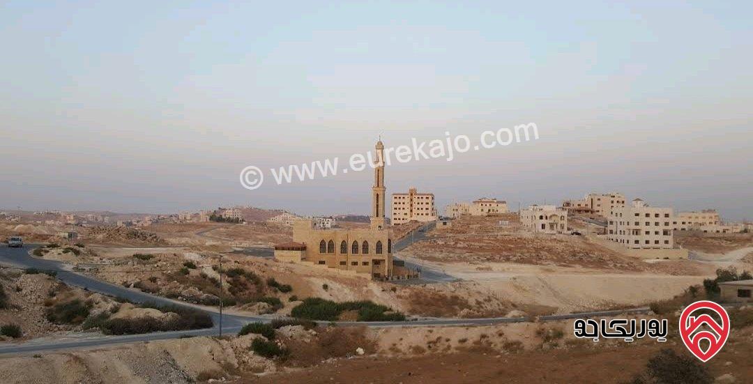 ارض مساحة 500م للبيع عمان - حي المنصور الجبيهة قرب مسجد خديجة أم المؤمنين 