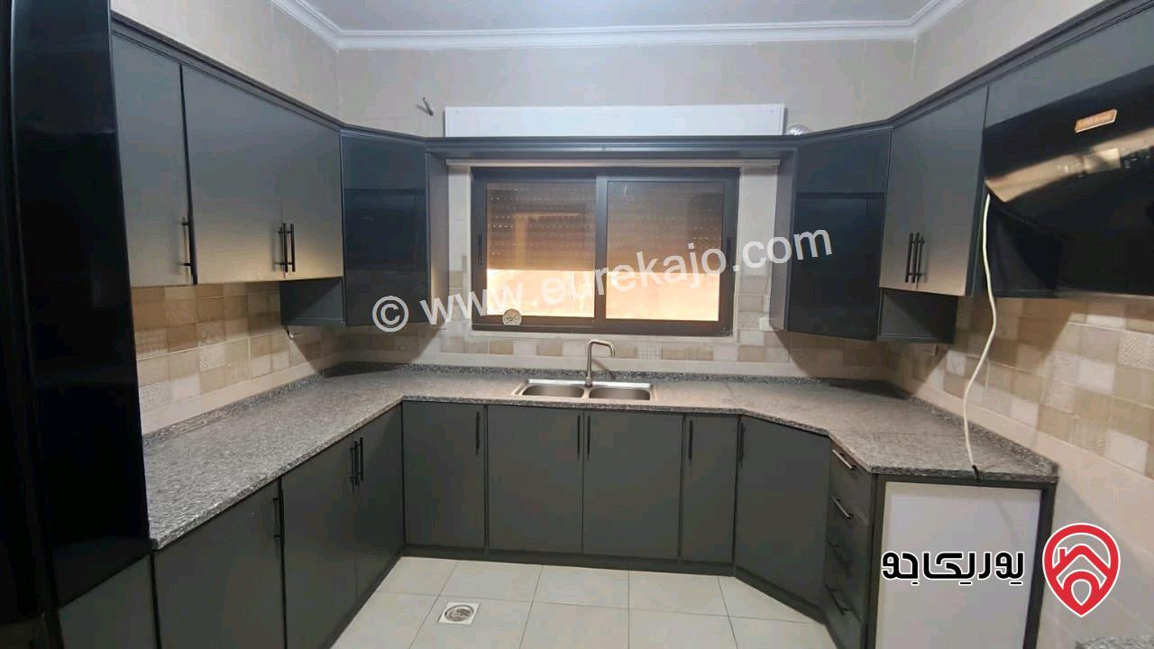 شقة ارضية جديدة مساحة 150م داخلي و 45م خارجي للبيع في البيادر