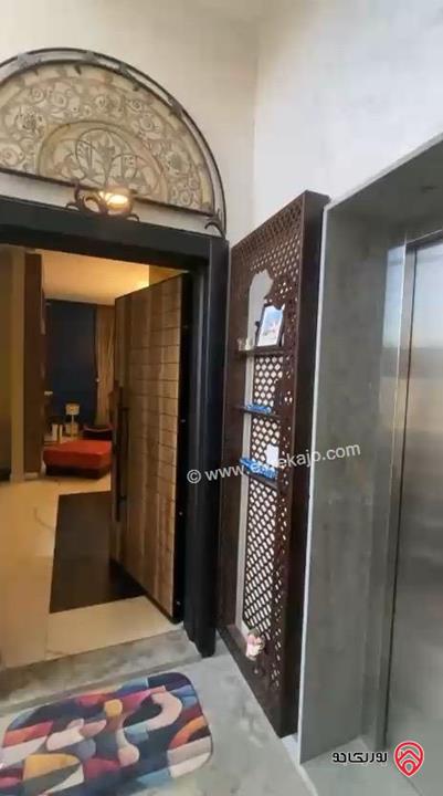 شقة مفروشة طابق ثاني مساحة 350م للإيجار في عمان - عبدون