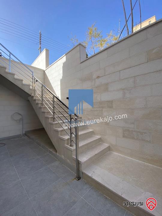 شقة أرضية طابقية مساحة 306م مع ترسات 200م ومسبح لم تسكن للبيع في عمان - أم السماق