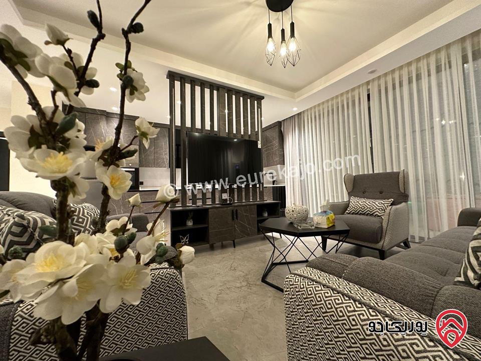 فيلتان متلاصقتان كل فيلا قائمة على قطعة أرض 600م مع أرض 800م للبيع في البحر الميت - الرامة
