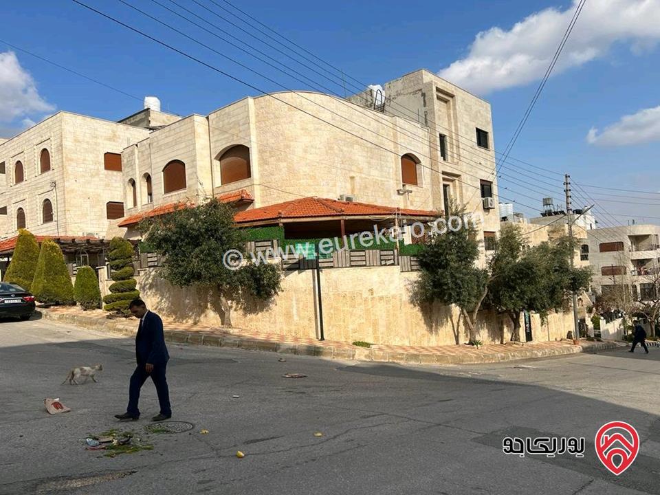 فيلا مساحة 650م على أرض 547م للبيع في عمان - طبربور عند مستشفى الملكة علياء