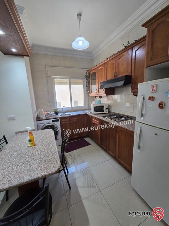 شقتين مفروشتين كل شقة مساحة 80م قوشان مستقل طابق أول ورابع بعفش كامل للبيع في عمان - دير غبار