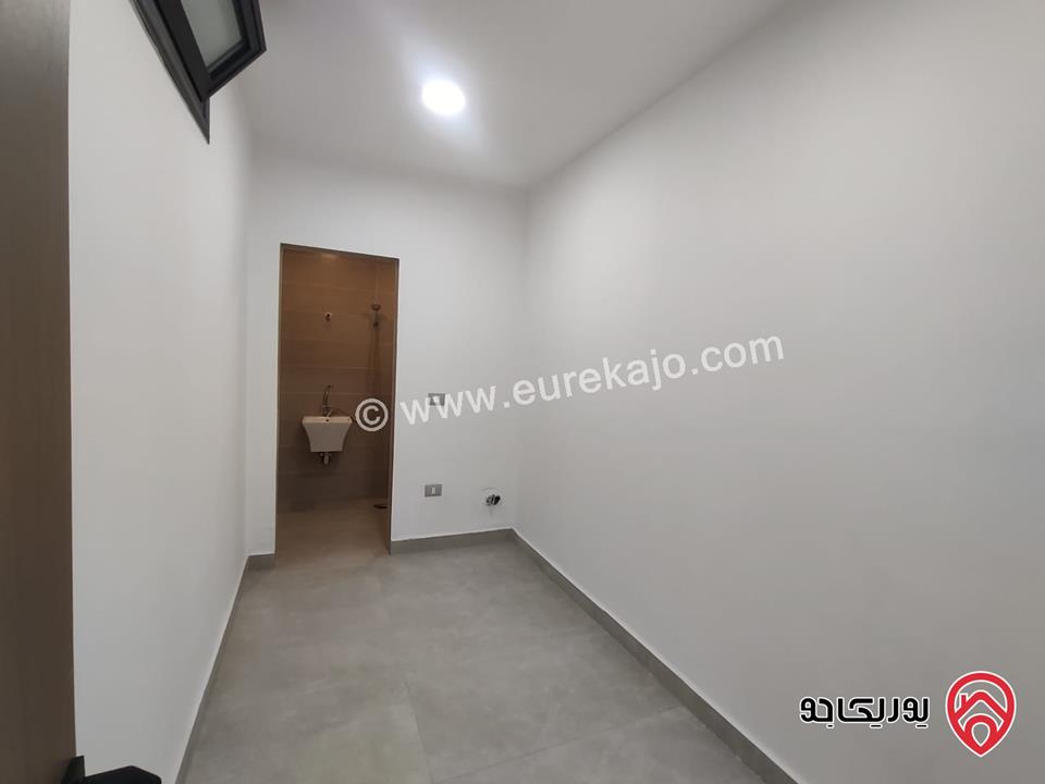  شقق جديدة مساحة 240م للبيع في عمان - حي الصحابة رجم عميش  