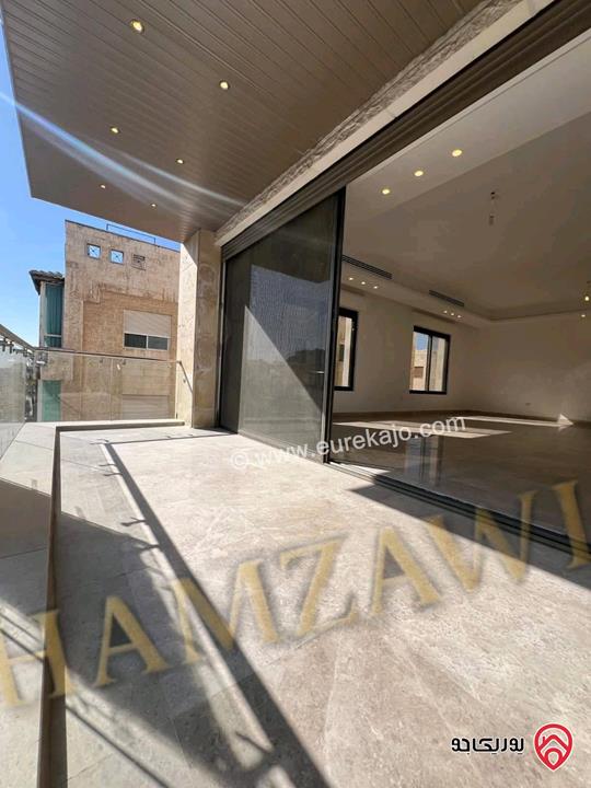 شقة سوبر ديلوكس طابق ثاني مساحة 310م للايجار في عمان - ام اذينة