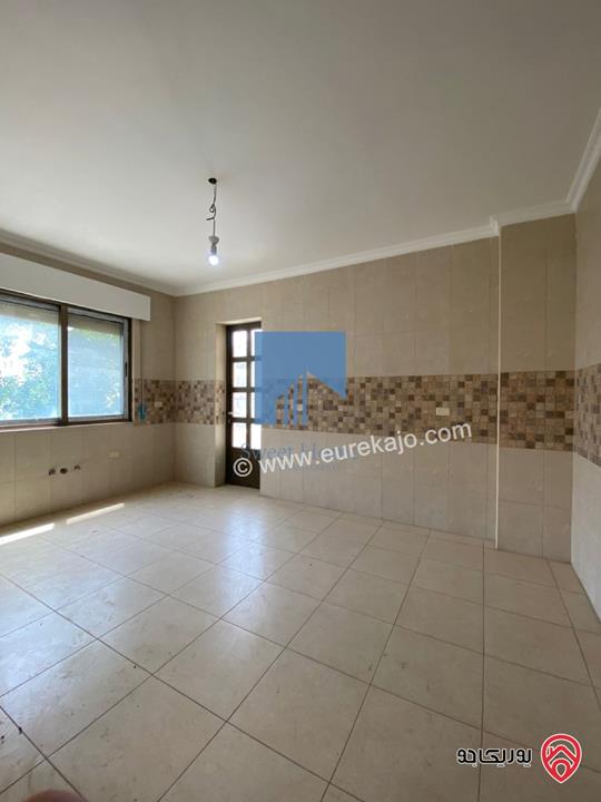 شقة طابق اول 180م تشطيب سوبر ديلوكس للبيع في عمان - الرابية