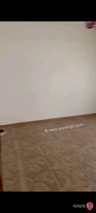 شقة طابقية مساحة 290م طابق ثاني للايجار في عمان - مرج الحمام