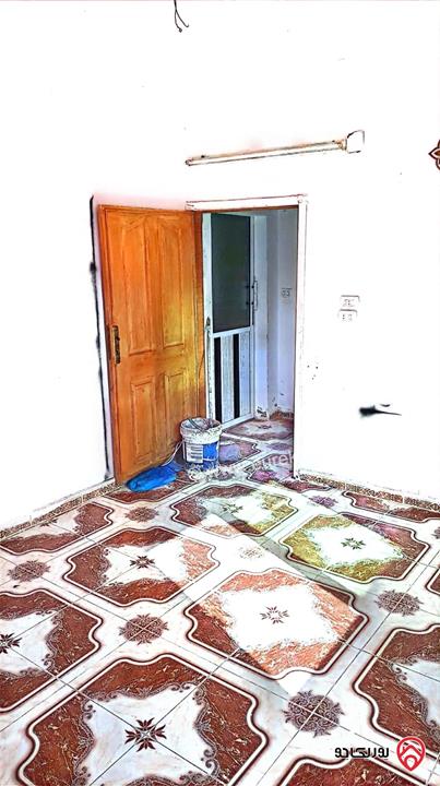 شقة طابق ثاني مساحة 42م على القوشان للبيع في اربد - حواره