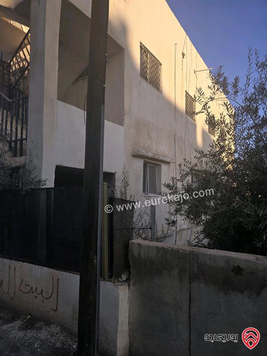 بيت مساحة 350م على أرض 300م للبيع في عمان - اليادودة من المالك 