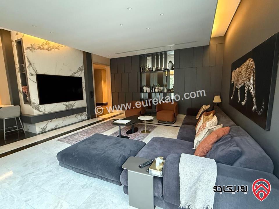 فيلا فاخرة مساحة 560م على ارض 500م للايجار في عمان - دابوق من المالك مباشرة