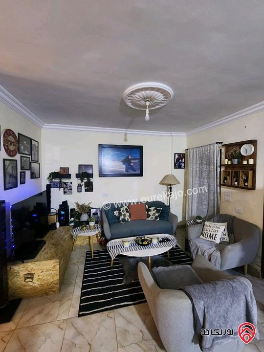 شقة تسوية مساحة 135م داخلي و 100م خارجي للبيع في اربد