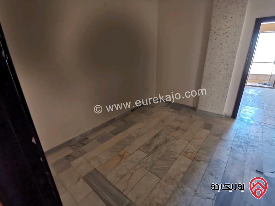 شقة مساحة 115م وروف مساحة 115م للبيع في عمان - ماركا الجنوبية حي الربوة