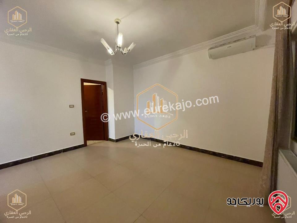 شقة دوبلكس فاخرة طابق ثالث مساحة 220م للايجار في عمان - الرابية