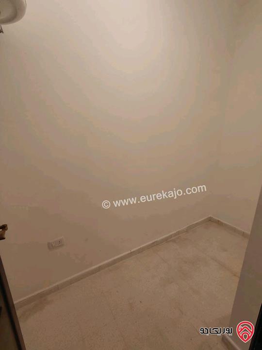 شقة فارغة طابق أول مساحة 195م للايجار في عمان - دير غبار