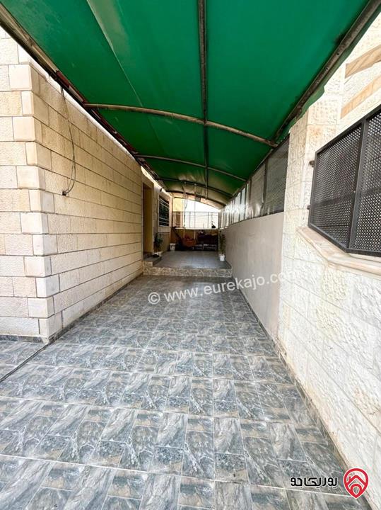 بيت مستقل مساحة 465م على أرض 309م للبيع في عمان - ابو علندا الطبقة الشرقية