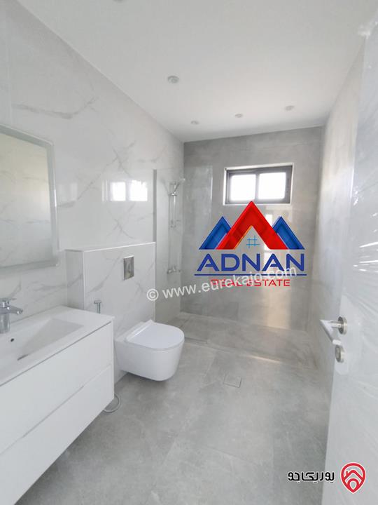 فيلا دوبلكس فارغة مساحة 350م على ارض 500م للإيجار السنوي في عمان - عبدون