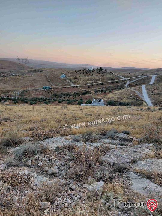 بيت ريفي 40م على أرض مساحة 3400م للبيع في المفرق - منطقة بلعما