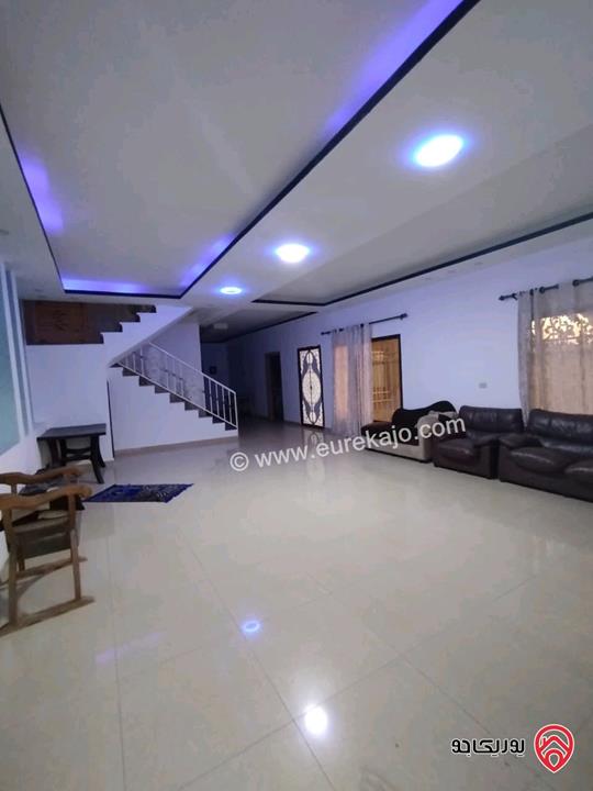 مزرعة مساحة الأرض 4 دونمات مع شاليه 250م للبيع في جرش خلف جامعة فيلادلفيا