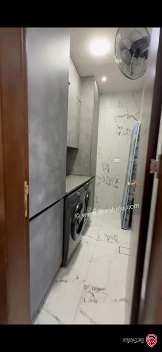 شقة طابق ثاني مساحة 205م للبيع في عمان - خلدا