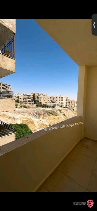 شقة طابق أول مساحة 145م للبيع في الزرقاء - جبل المغير