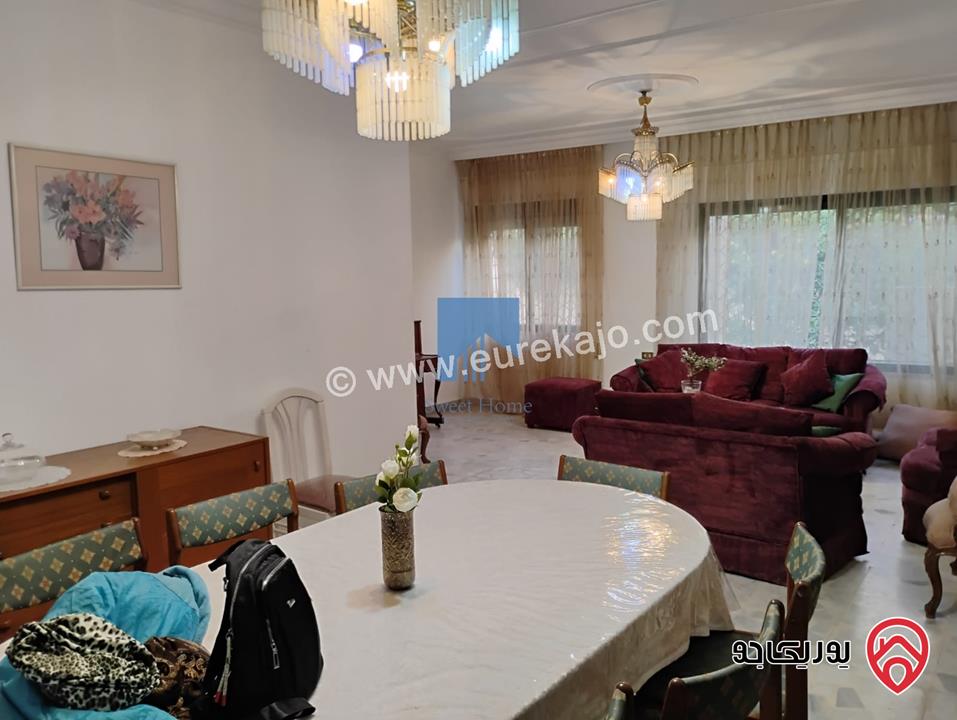 شقة ارضية مساحة 206م مع ترس 60م للبيع في عمان - عبدون