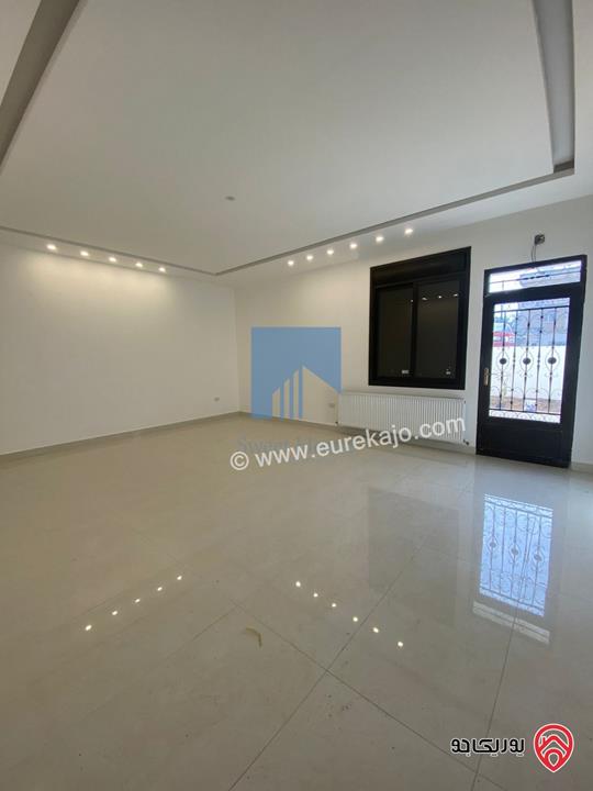 شقة فاخرة للبيع في عمان - الجندويل قرب المتصرفية 170م مع حديقة وترسات 80م تشطيب سوبر ديلوكس بسعر مغري