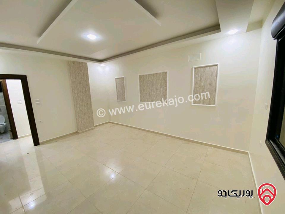 شقة طابق ثالث مساحة 180م لم تسكن للايجار في اربد - الراهبات
