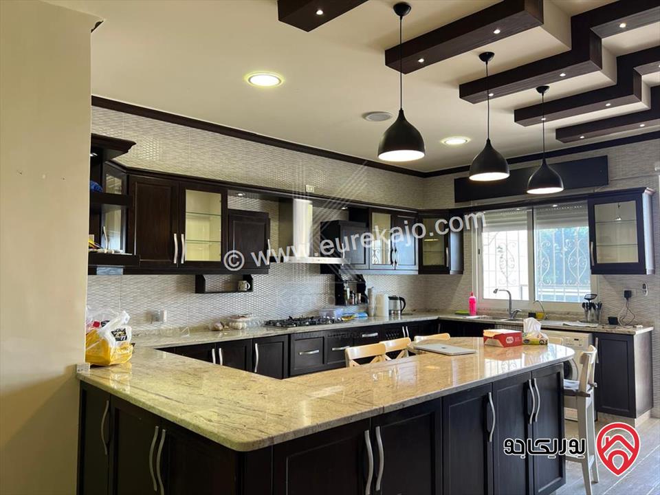 شقة طابقية مميزة مساحة 253م للبيع في عمان - مرج الحمام