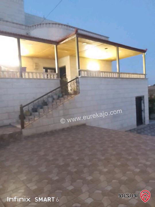 منزل مساحة 530م على ارض 500م للبيع في المفرق