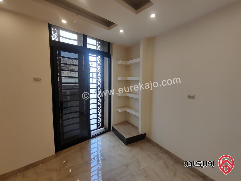 شقق عدد 2 مساحة 125م للبيع في عمان - جبل الزهور            	 