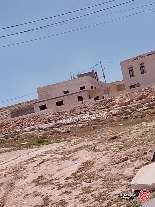 بيت مستقل غير مشطب مساحة 225م على أرض 900م للبيع في عمان - البيضاء