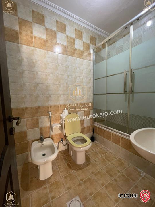 شقة طابق ثالث مع رووف مساحة 180م للايجار في عمان - الجاردنز 