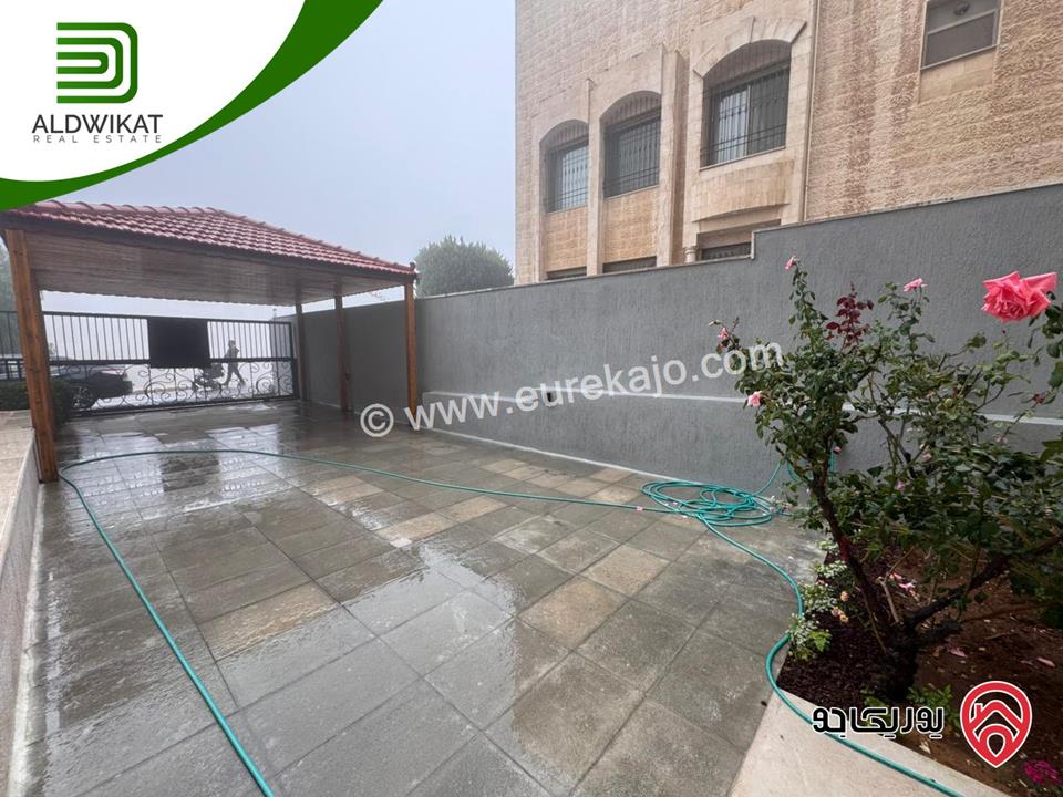 شقة فاخره ارضية للايجار في عمان - دير غبار مساحة البناء 280م ومساحة الحديقة 100م والترس 150م موقع مميز تصلح للسفارات والهيئات الدبلوماسية