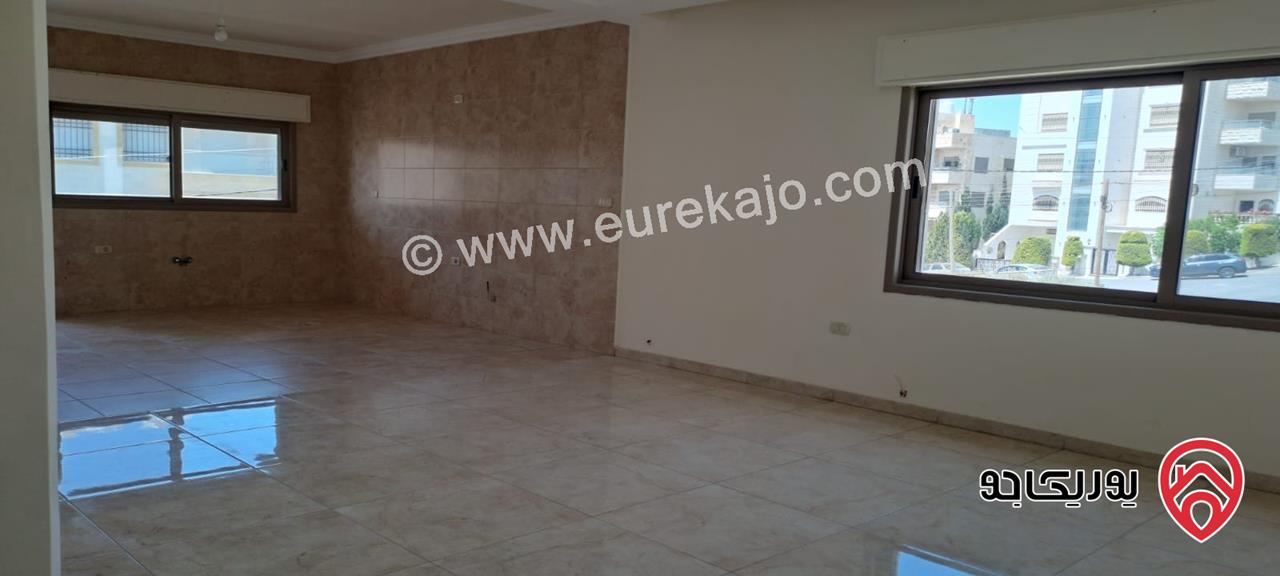 شقة ارضية مساحة 180م داخلي و 40م خارجي للبيع في عمان - ربوة عبدون  