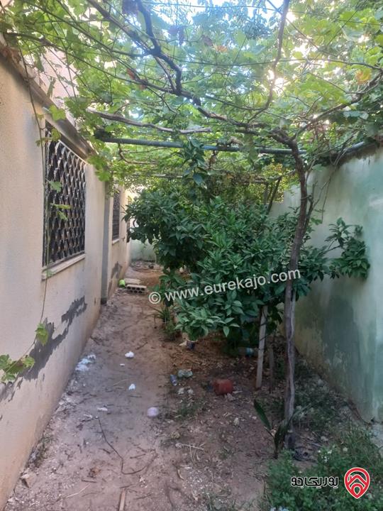 منزل مساحة 160م على أرض 300م للبيع في عمان - عين الباشا شويح الشرقي