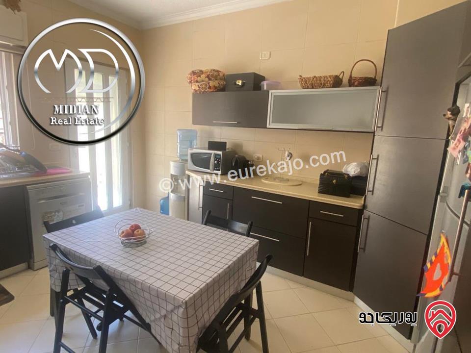 شقة أرضية دوبلكس للبيع في عمان - ضاحية النخيل مساحة 275م مع ترس و حديقة 200م تشطيبات سوبر ديلوكس بسعر مميز